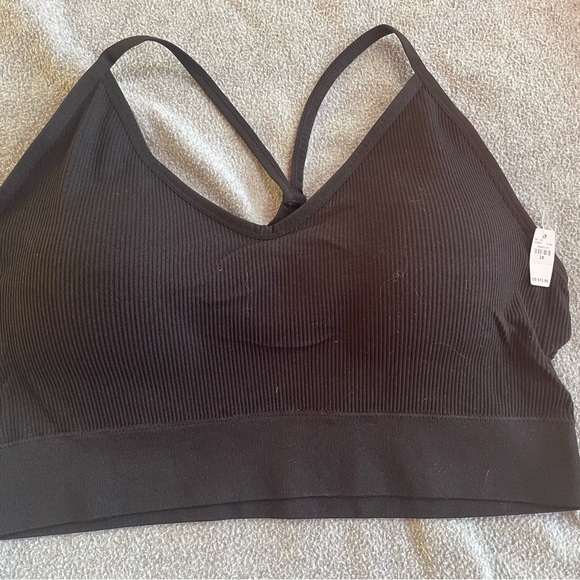 True Stretch Seamless Simple Strap Bralette - Picture 3 of 8